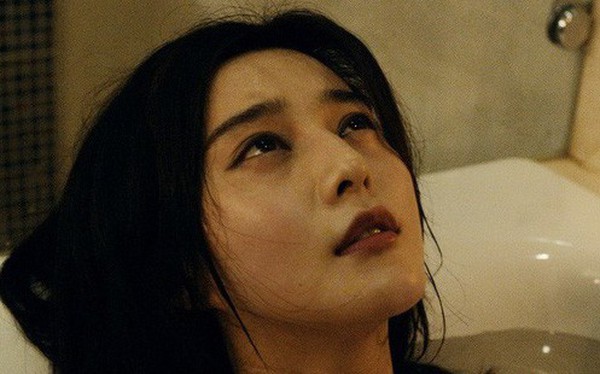 Clip nóng phạm băng băng